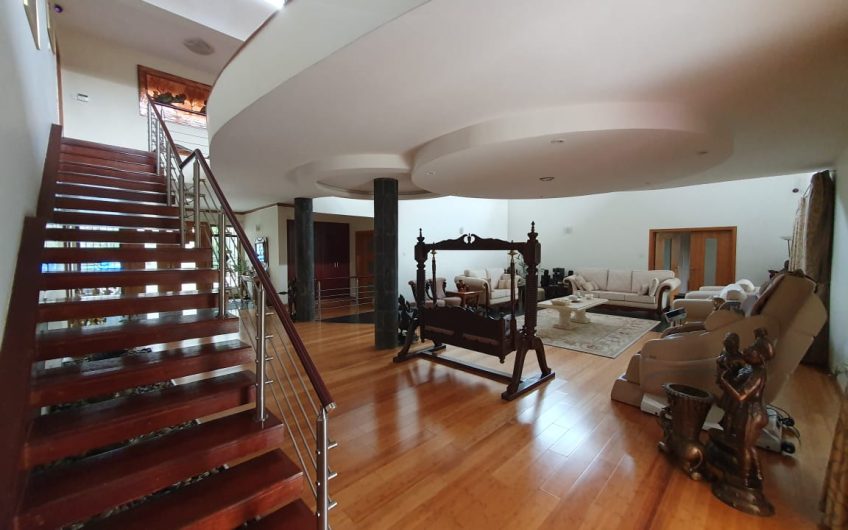 Kyuna Villa