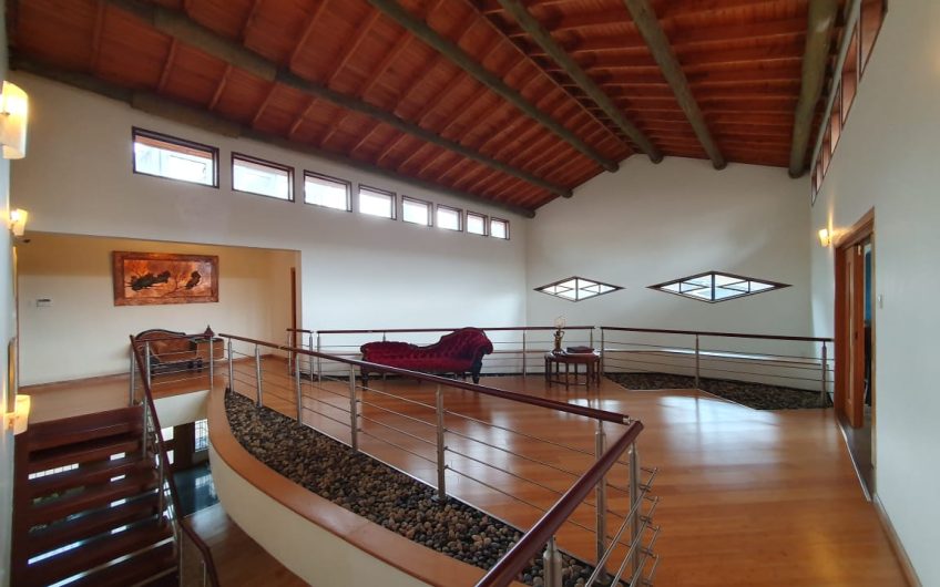 Kyuna Villa